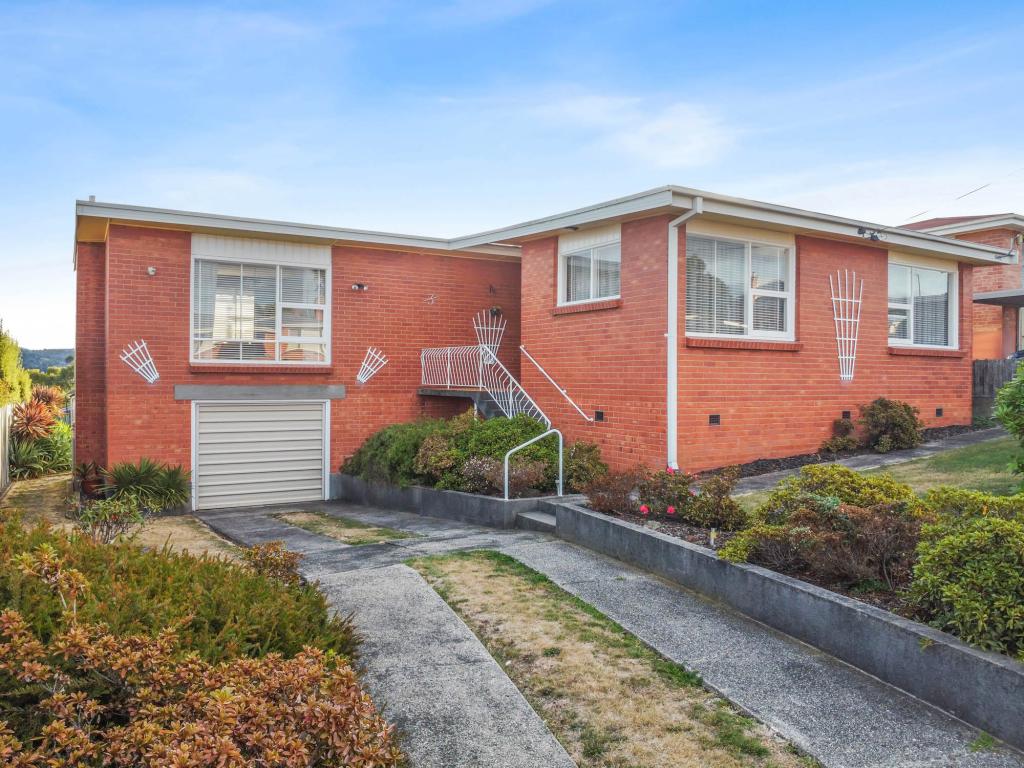 3 Laver Gr, Newnham, TAS 7248