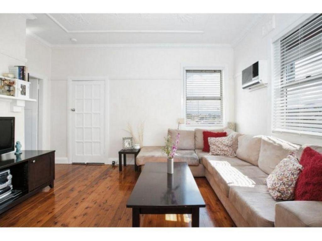 38 Third Ave N, Warrawong, NSW 2502