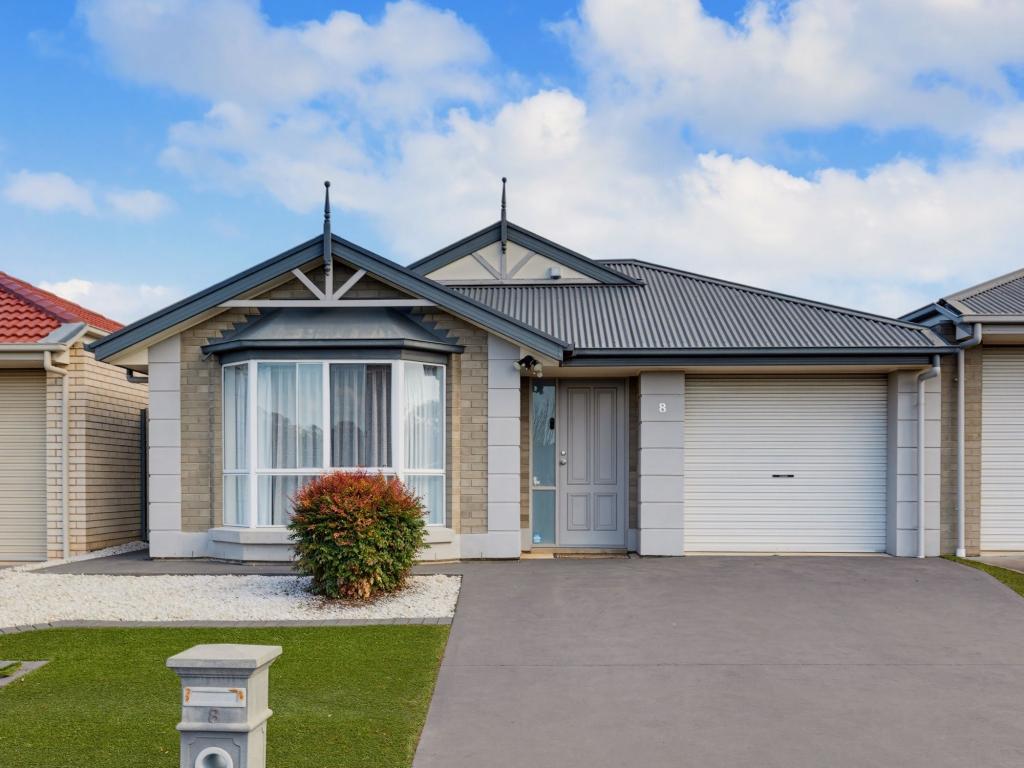 8 Sanctuary Ct, Morphett Vale, SA 5162