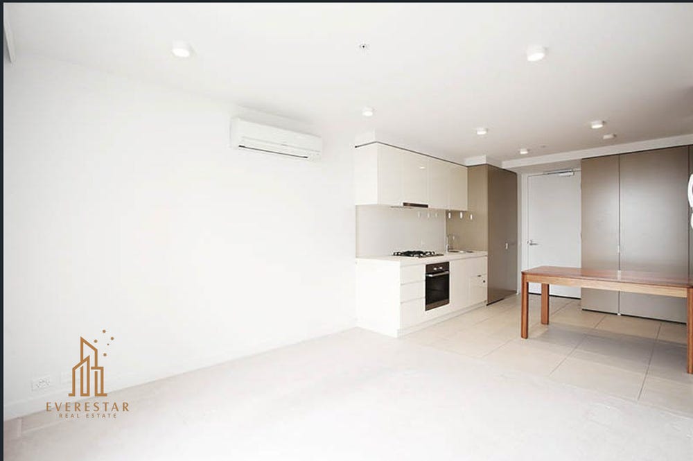 2004/33 MACKENZIE ST, MELBOURNE, VIC 3000