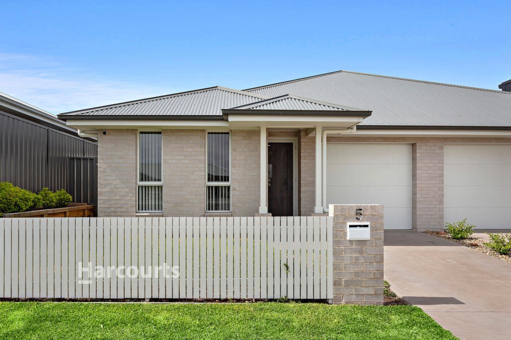 5 Brae Rd, Albion Park, NSW 2527