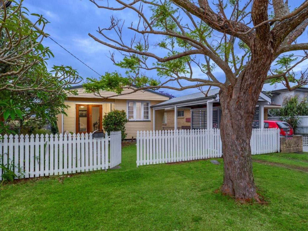 10 Keswick St, Banyo, QLD 4014
