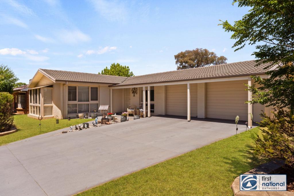 2 Northcott Dr, West Bathurst, NSW 2795