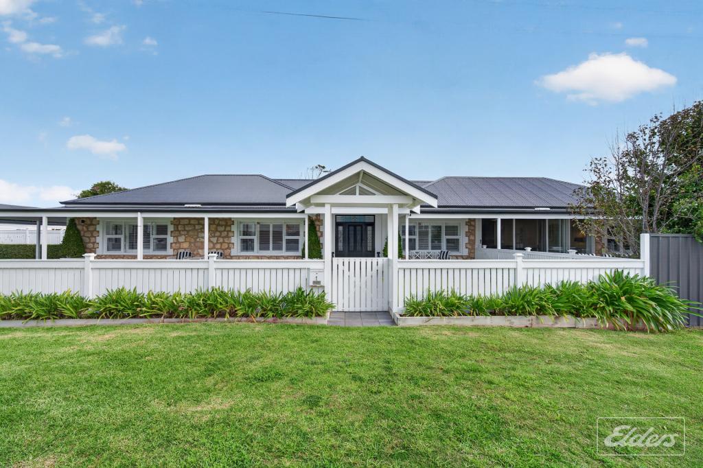 1 Burt Ave, Goolwa North, SA 5214