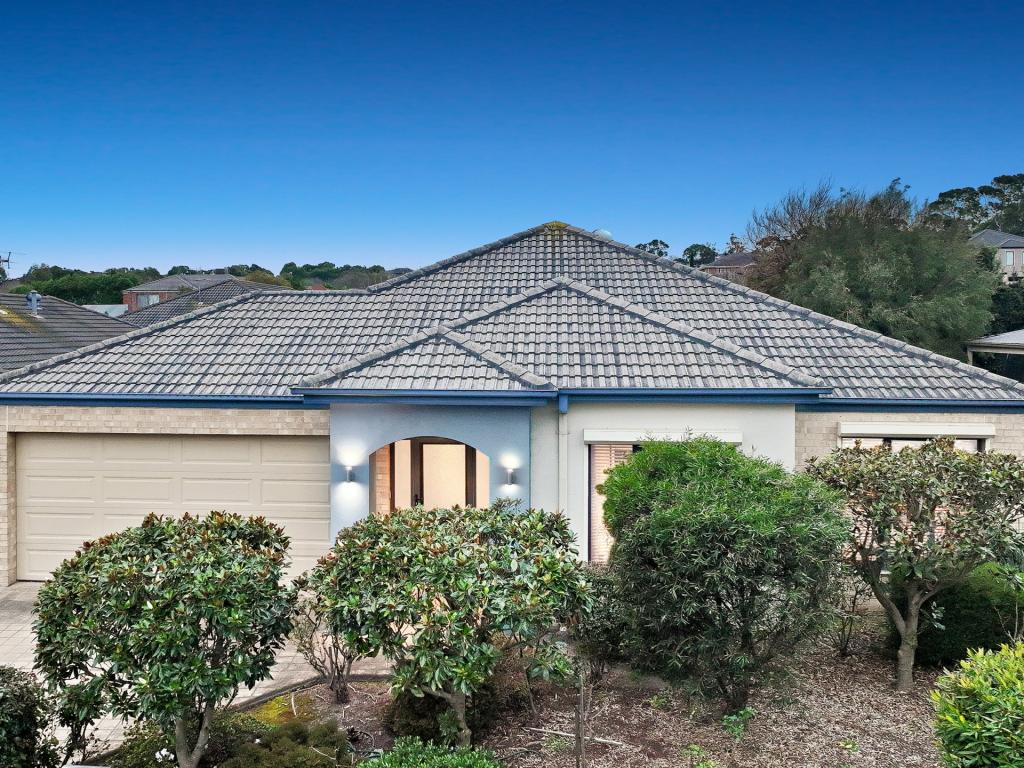 13 Sunhill Way, Berwick, VIC 3806