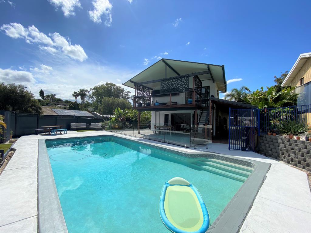 13 PATURA DR, ASHMORE, QLD 4214