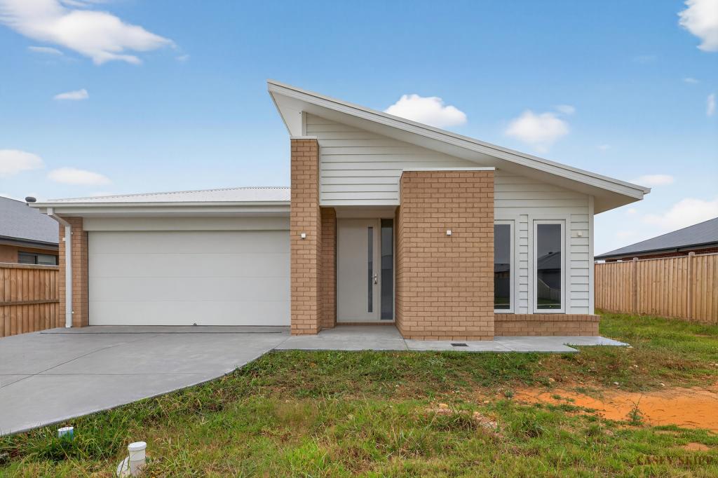 27 Grassbird St, Bairnsdale, VIC 3875