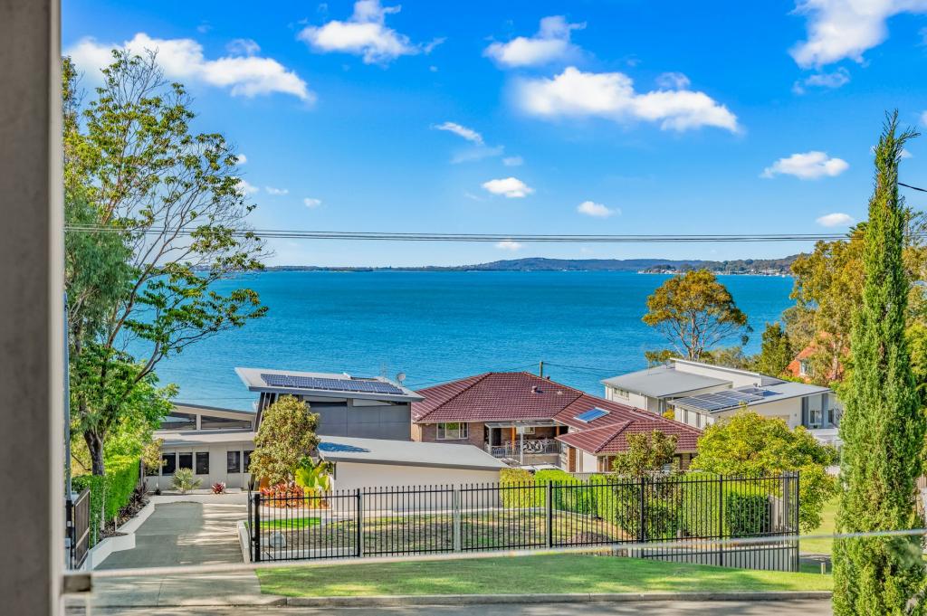 11 Wattle St, Bolton Point, NSW 2283