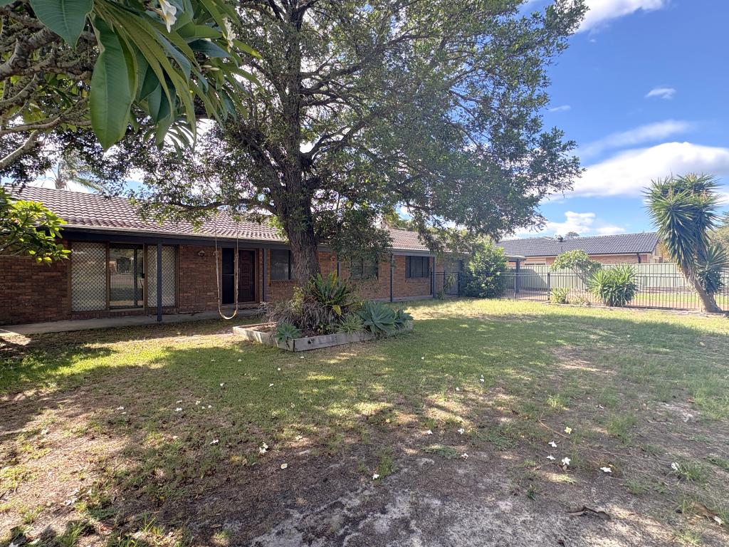 51 Clemenceau Cres, Tanilba Bay, NSW 2319