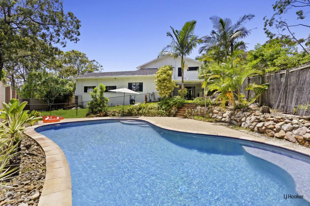 197 Simpsons Rd, Elanora, QLD 4221
