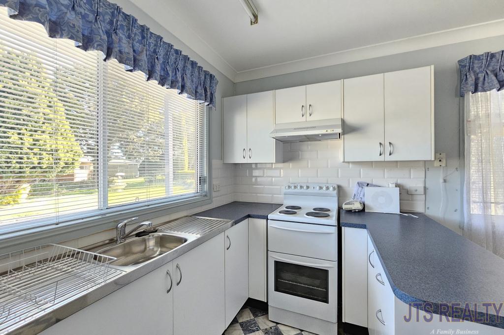 35/17 Hall St, Aberdeen, NSW 2336