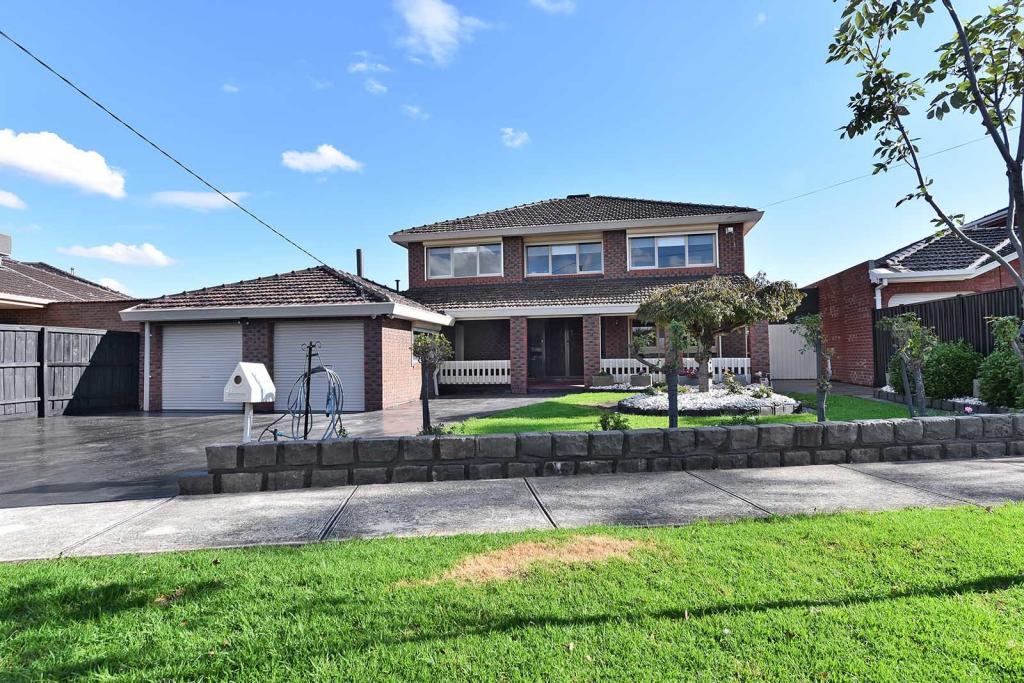 33 Moira Ave, Reservoir, VIC 3073