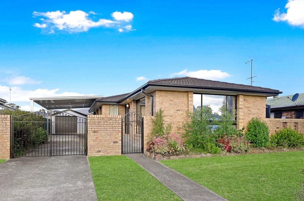 23 Alpine Cct, St Clair, NSW 2759