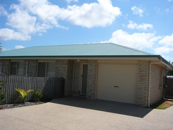 4/11 Ribbon Ct, Glenella, QLD 4740