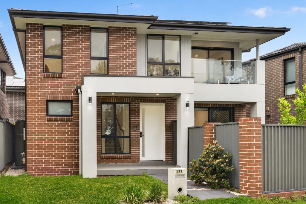 127 Burdekin Rd, Quakers Hill, NSW 2763