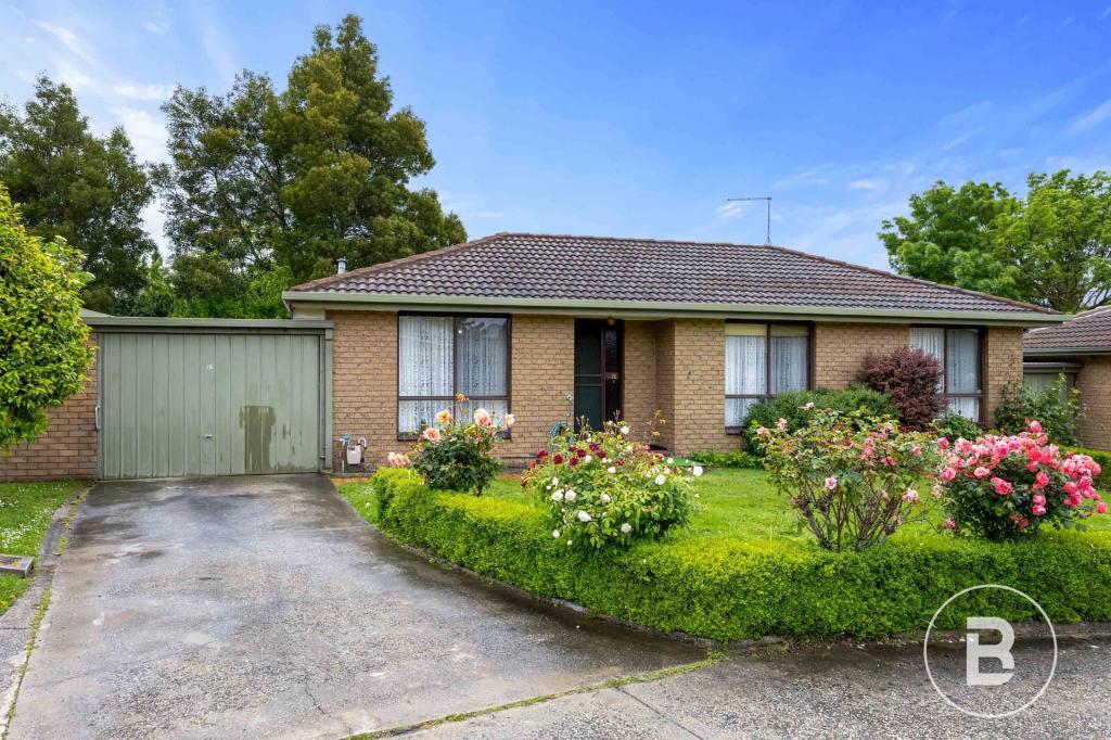16 Burnbank Cl, Lake Wendouree, VIC 3350