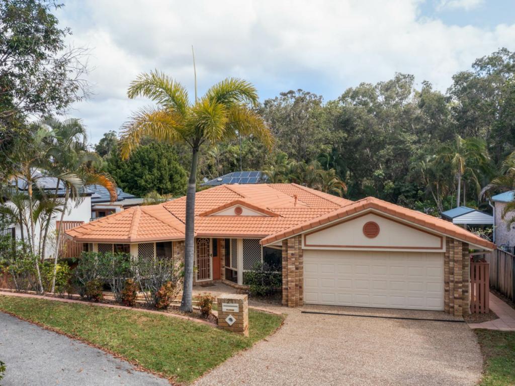 21 Pine Valley Dr, Robina, QLD 4226