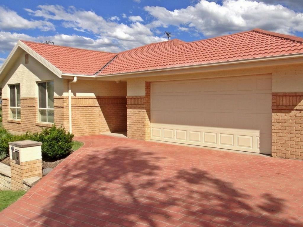 2 John Howe Cct, Muswellbrook, NSW 2333