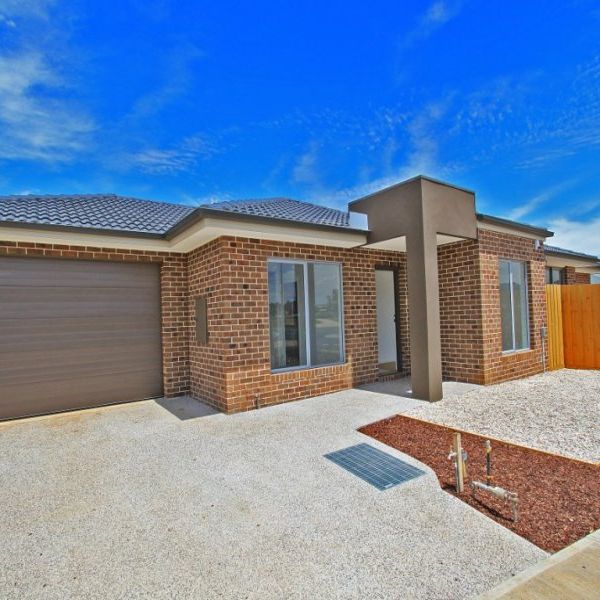 35 Kirkton Dr, Kurunjang, VIC 3337