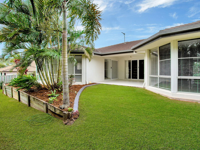 73 Clover Hill Drive, Mudgeeraba, QLD 4213 sold on 20 November 2023