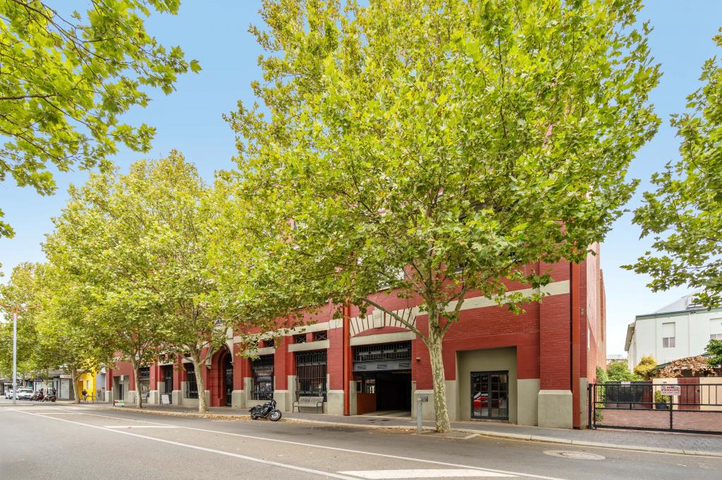 17/13 -15 Cantonment St, Fremantle, WA 6160