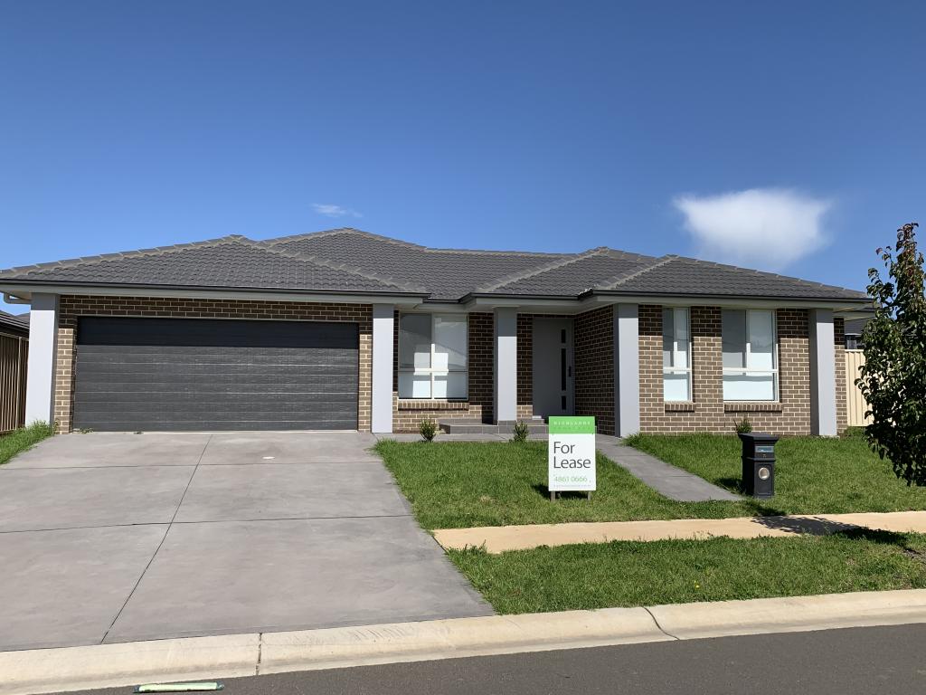 10 Henrietta St, Braemar, NSW 2575