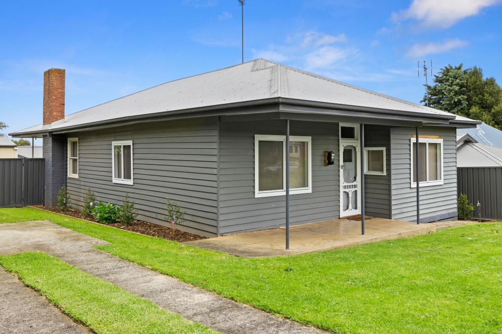 35b Young St, Leongatha, VIC 3953