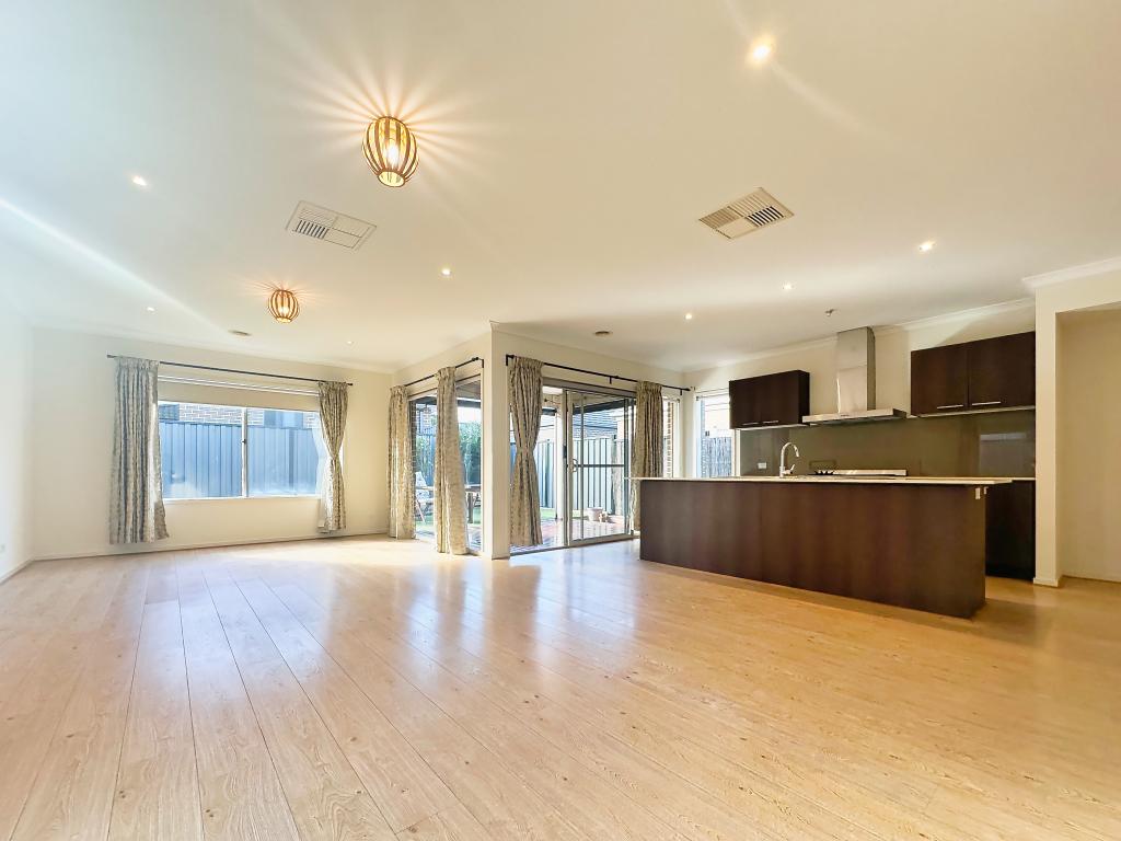 19 Crosskeys Rd, Craigieburn, VIC 3064