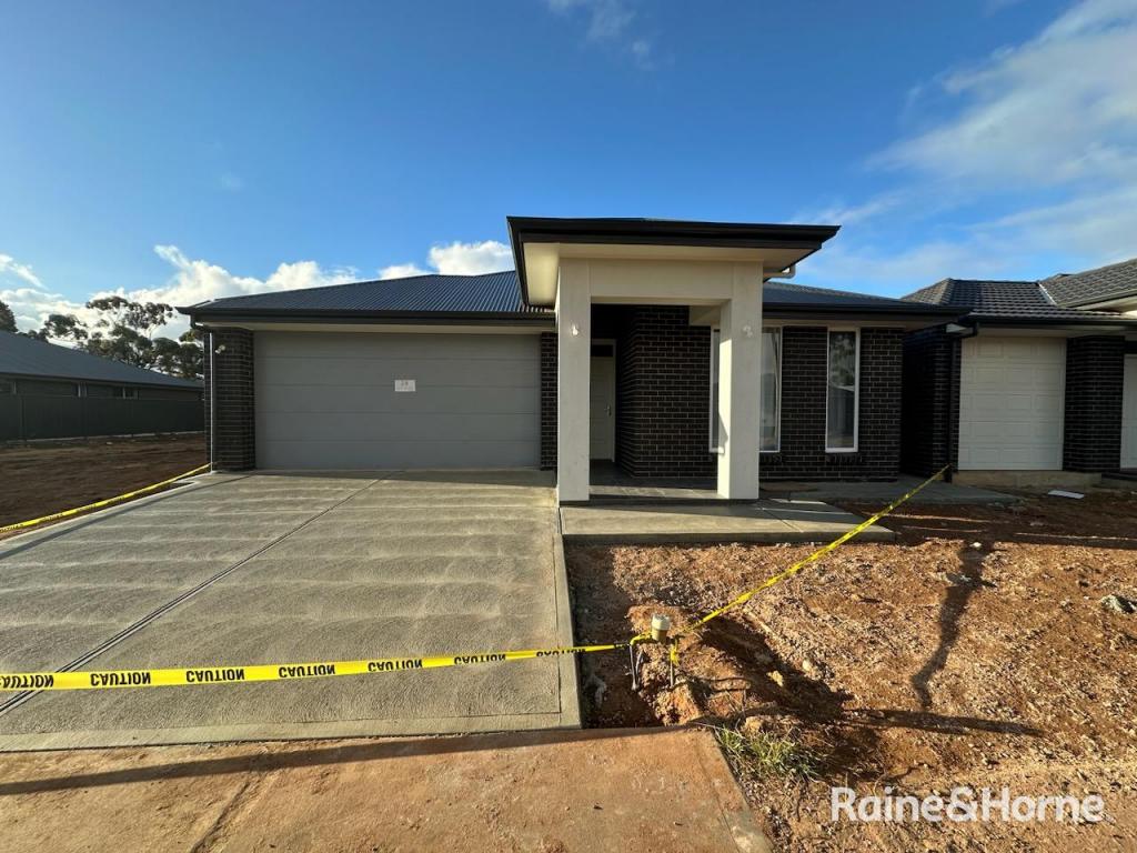 28 Kilmington Rd, Davoren Park, SA 5113