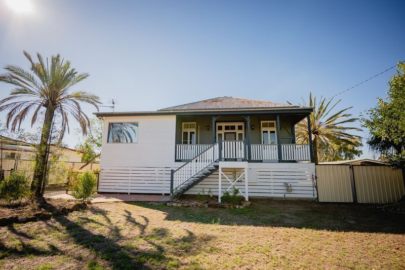 27 WILLIAM ST, ROMA, QLD 4455
