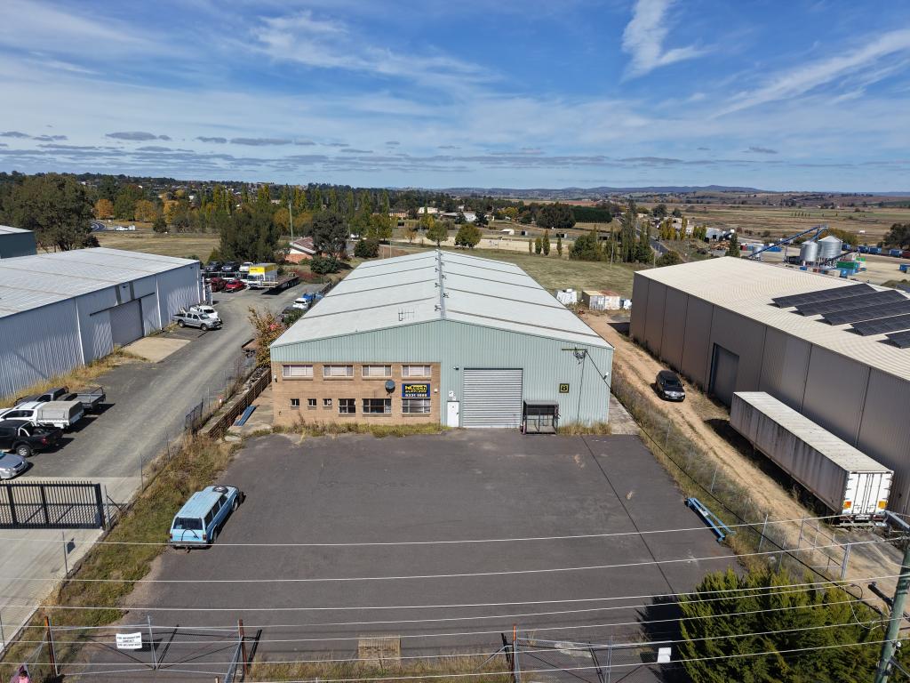 8 Hampden Park Rd, Kelso, NSW 2795