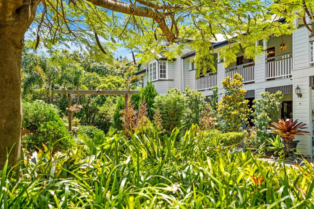 15 Welsby St, North Booval, QLD 4304