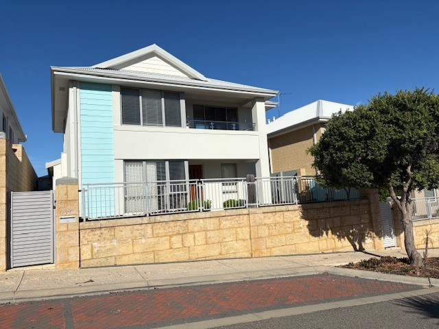17 Portrush Way, Mindarie, WA 6030