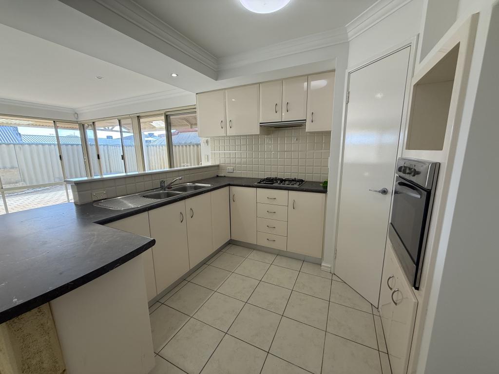10/5 Sainte Maxime Ave, Port Kennedy, WA 6172