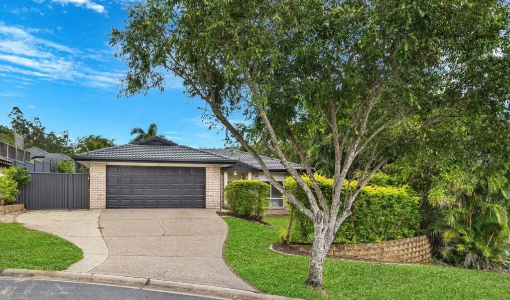13 Amanu Cres, Pacific Pines, QLD 4211