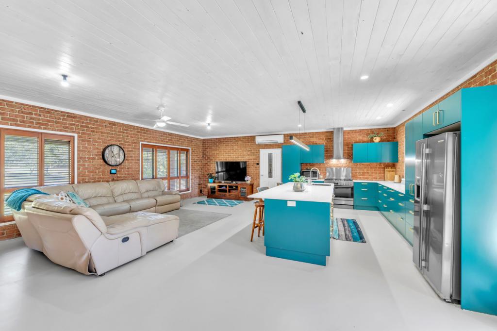 32 Clyde Essex Dr, Gulmarrad, NSW 2463