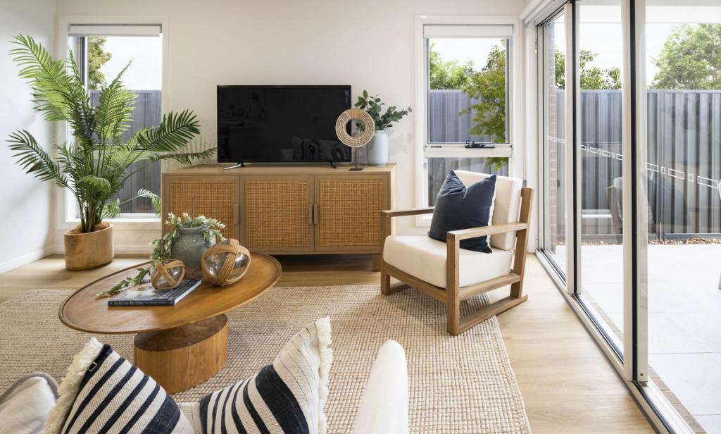 42 Balmoral Pde, Tullimbar, NSW 2527