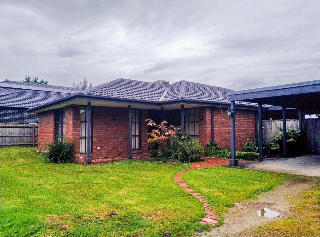 10 Trevena Cl, Rowville, VIC 3178