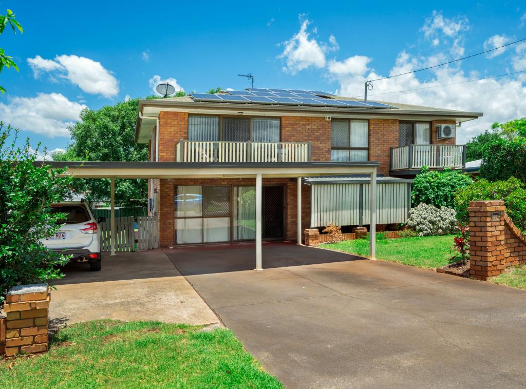 14 Prowse St, Rockville, QLD 4350