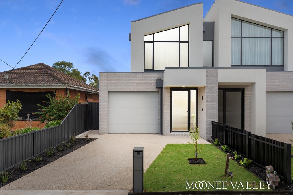 15 LAKE ST, AVONDALE HEIGHTS, VIC 3034