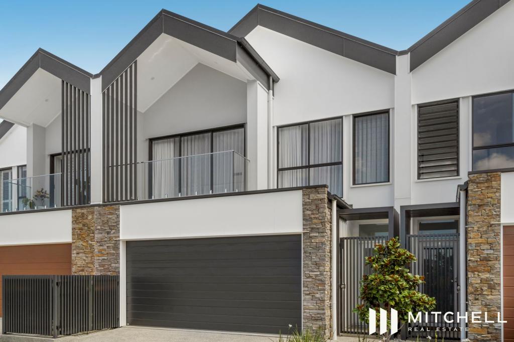 13/2 Lyra Ave, Hope Island, QLD 4212