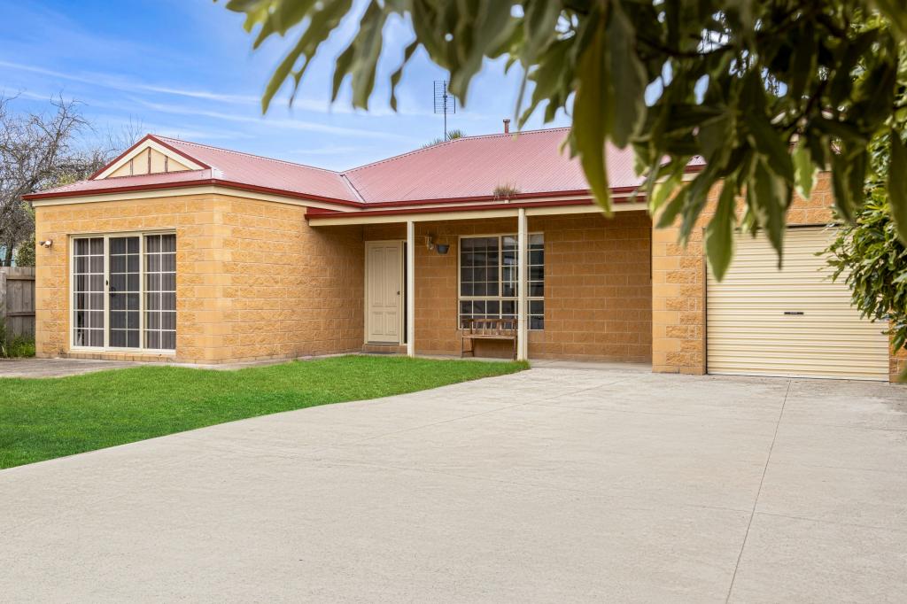 2/28 Lauriston St, Kyneton, VIC 3444