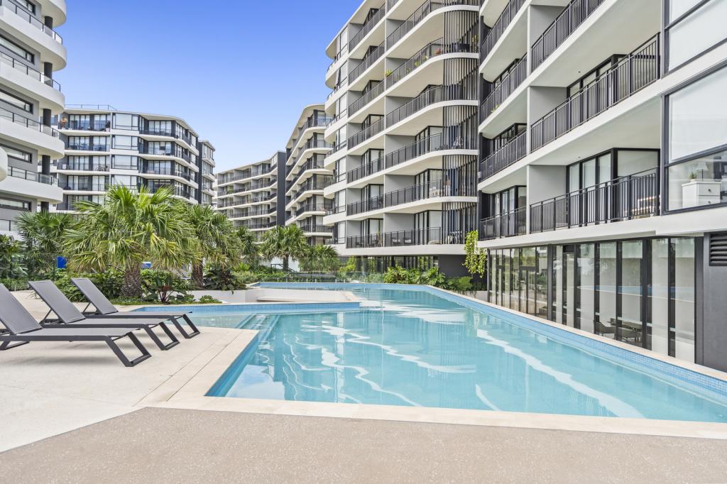 2410/8 Athena Bvd, Hope Island, QLD 4212