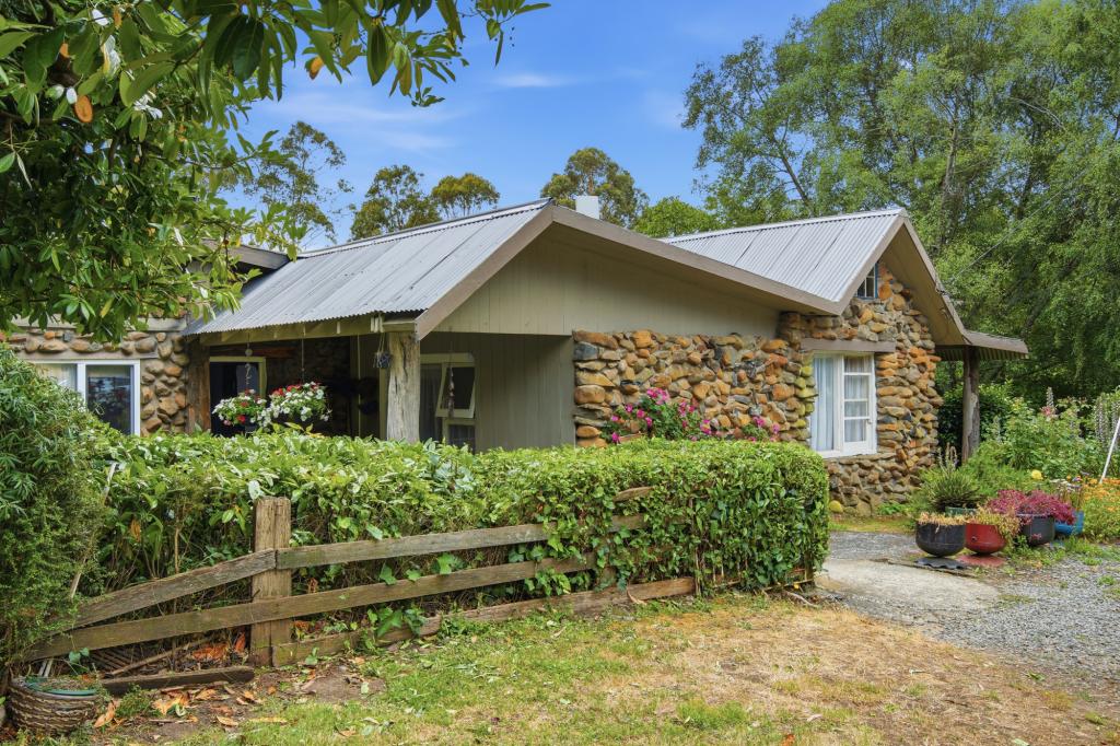 496 BLACKWOOD CREEK RD, BLACKWOOD CREEK, TAS 7301