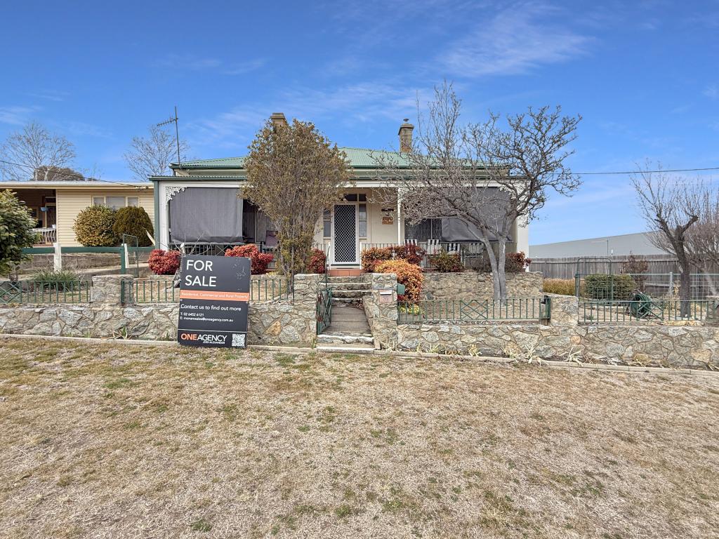 32 Commissioner St, Cooma, NSW 2630