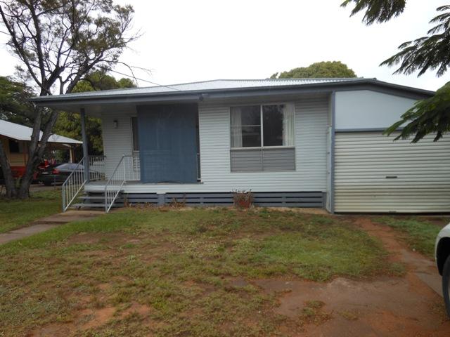 10 Connor Dr, Moranbah, QLD 4744