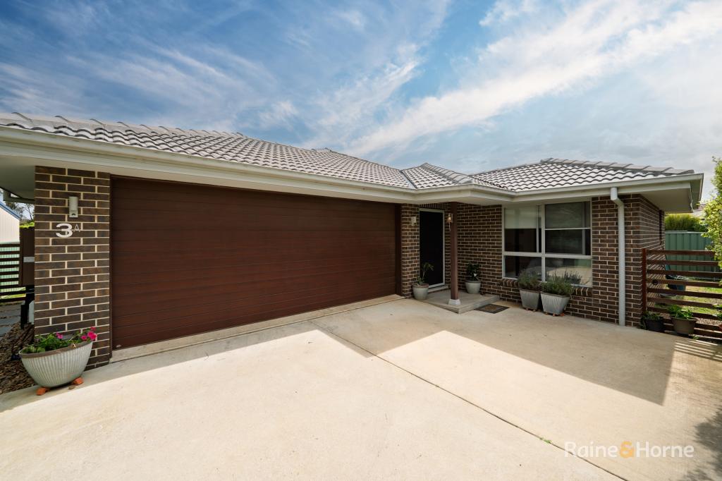 3a Netherton Park Ave, Armidale, NSW 2350