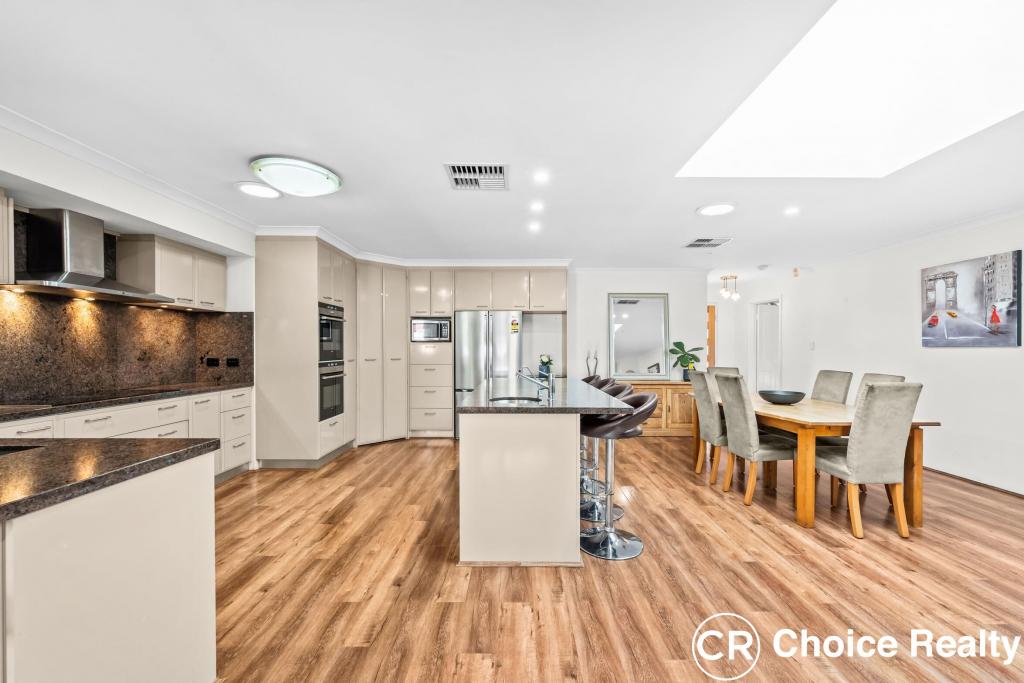 16 BARCOMBE WAY, LEEMING, WA 6149