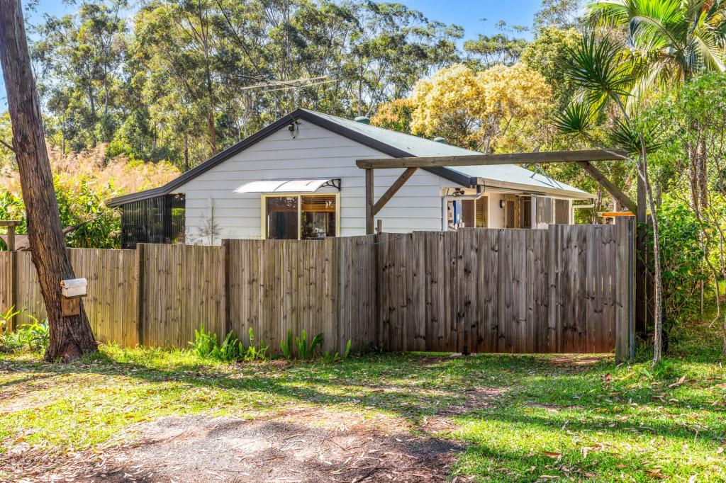 10 Illagona St, Russell Island, QLD 4184