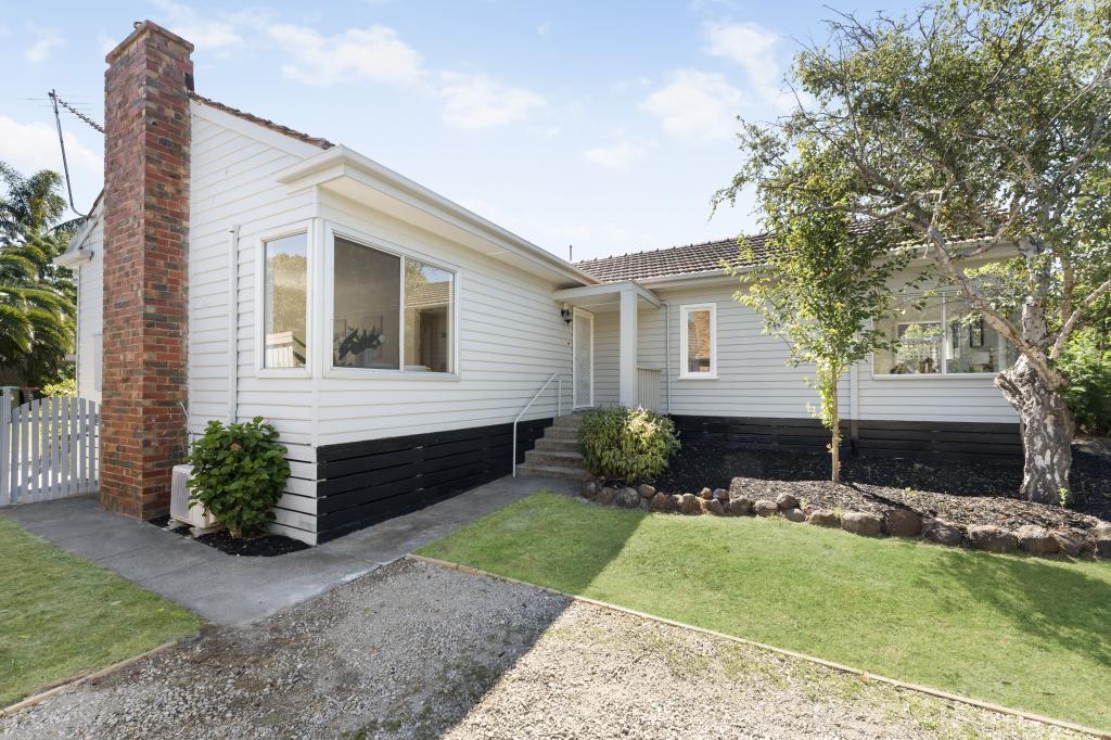 11 Stuart Ave, Cheltenham, VIC 3192